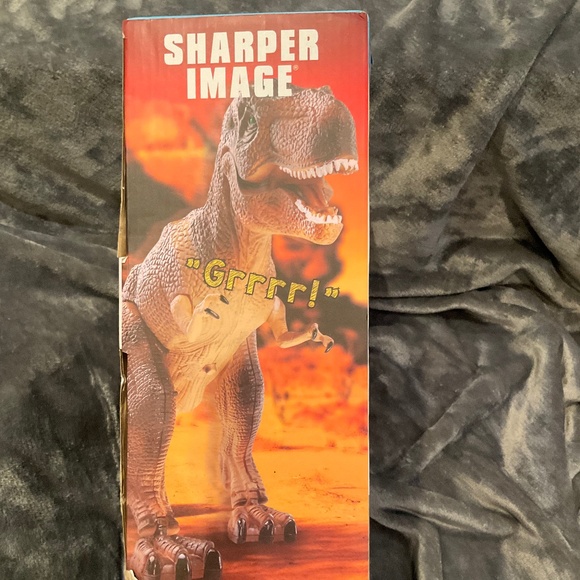 Dinosaur Animated T-Rex Sharper Image Remote Control - Picture 6 of 9